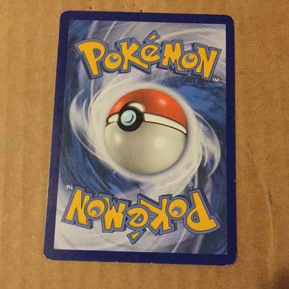 Vintage rare Pokémon Pikachu Card - Picture 2 of 2